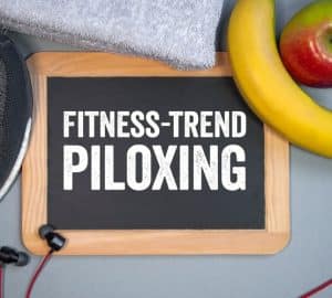 lavagnetta con scritta fitness-trend piloxing