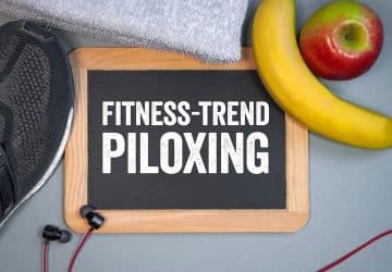 lavagnetta con scritta fitness-trend piloxing